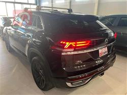 ڤۆڵکسواگن ئەتڵەس کرۆس سپۆرت